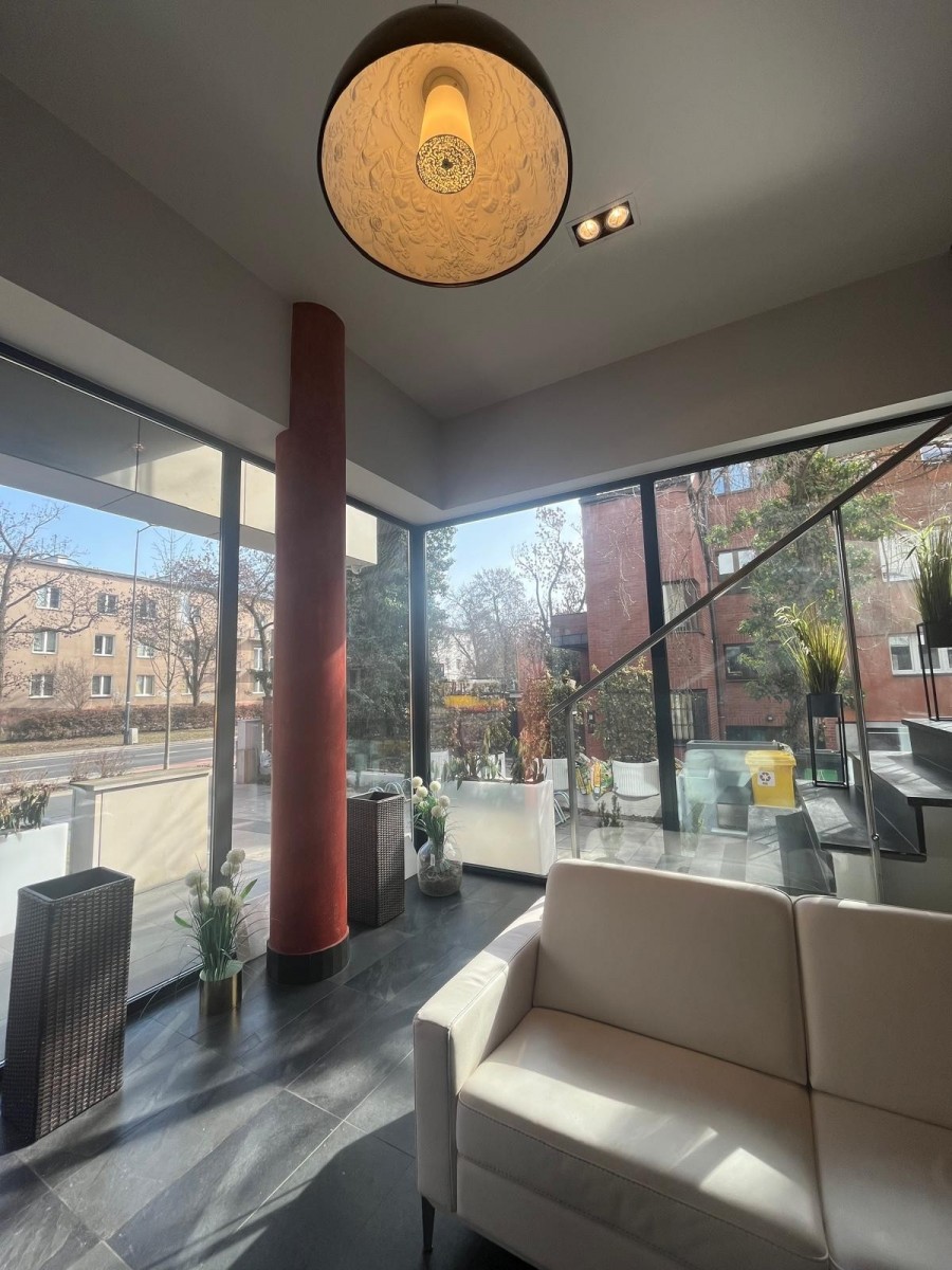 Lokal usługowy z najemcą | Saska Kępa | Garaż podz