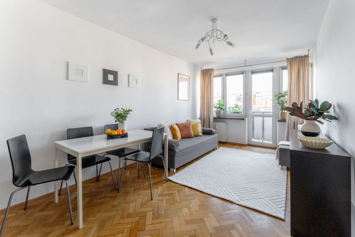 2-POKOJOWE 37M2 Z BALKONEM – GRÓJECKA