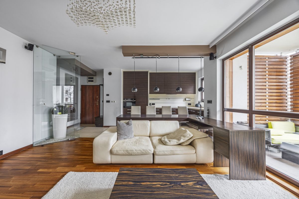 Wola| 3 pokoje| 2 miejsca w garażu| Umeblowane