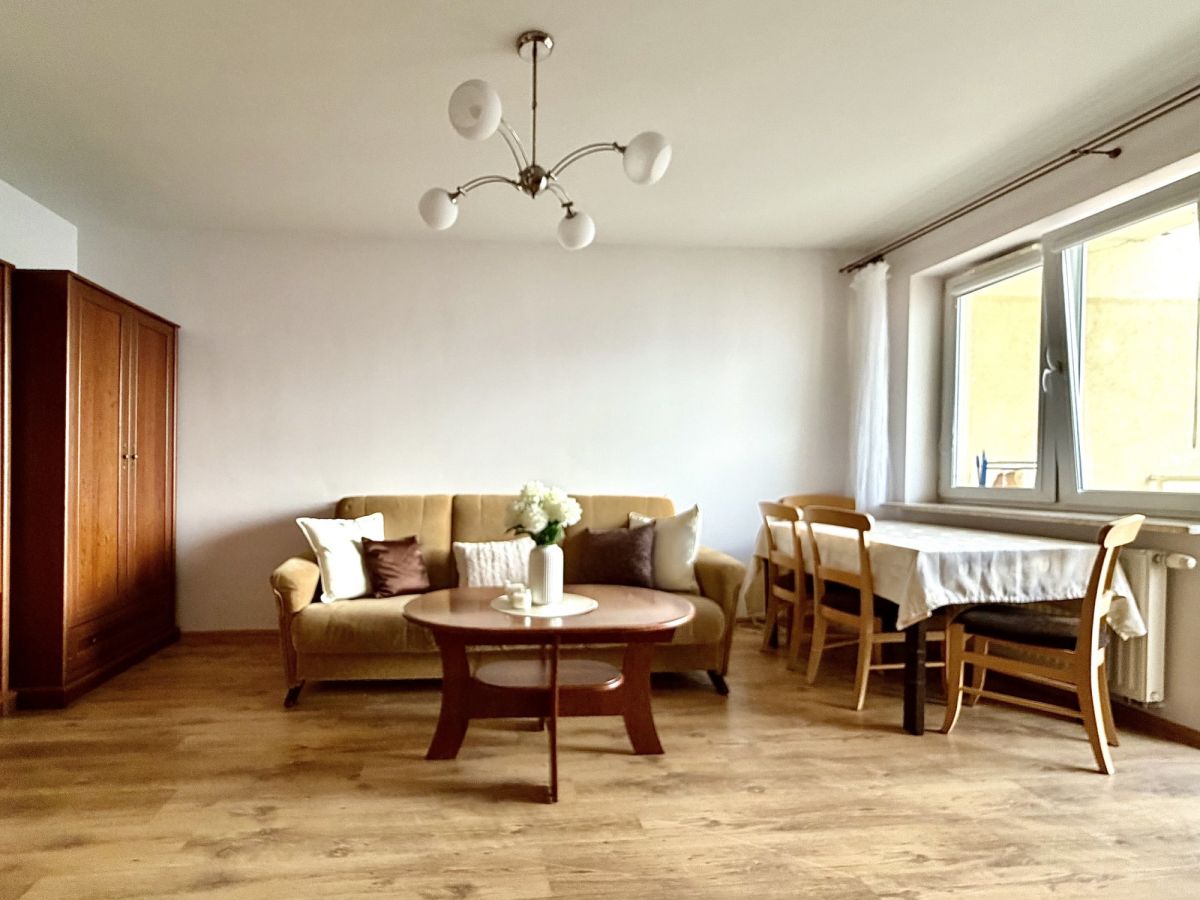 BEMOWO oddzielna kuchnia, miejsce garażowe