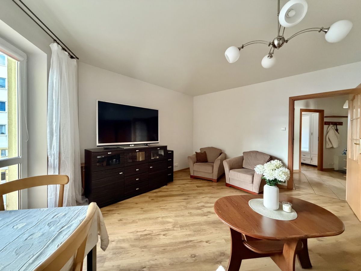 BEMOWO oddzielna kuchnia, miejsce garażowe