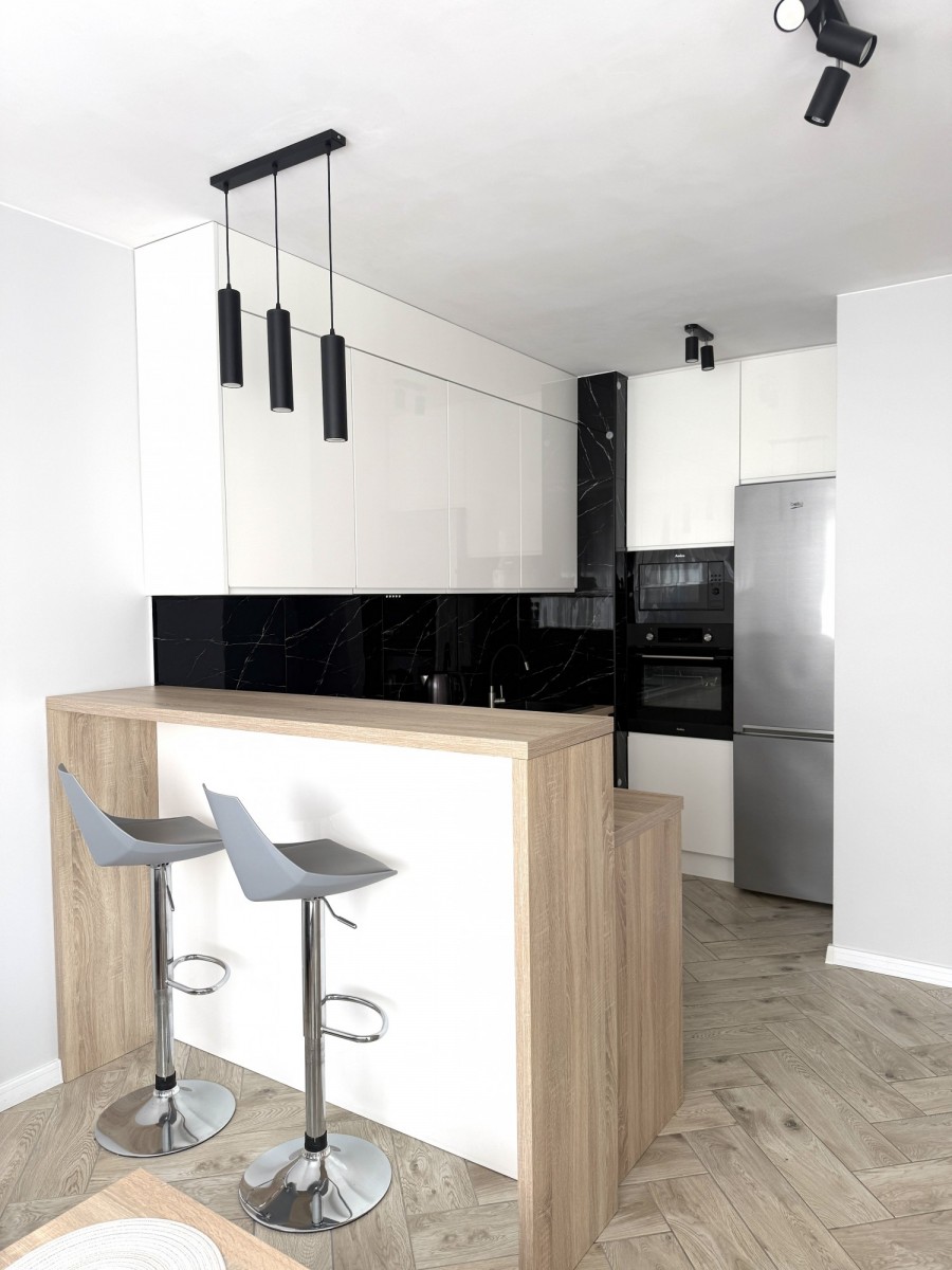 Mieszkanie 2 pok. 39m2, kom. lok. garaż Pruszków