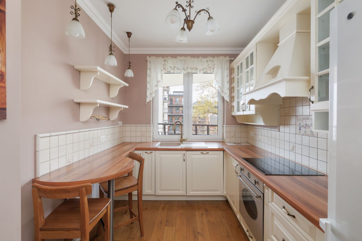 2 pokoje 58,73m2, miejsce postojowe, taras 13,5m2