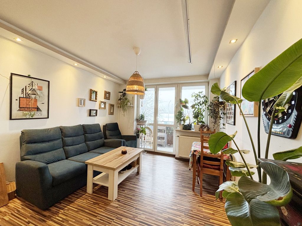 Wysoki parter  balkon  garaż  blisko PKP