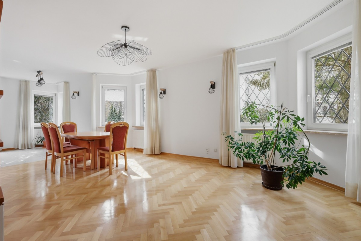 Perła Włodarzewskiej | Całe Piętro