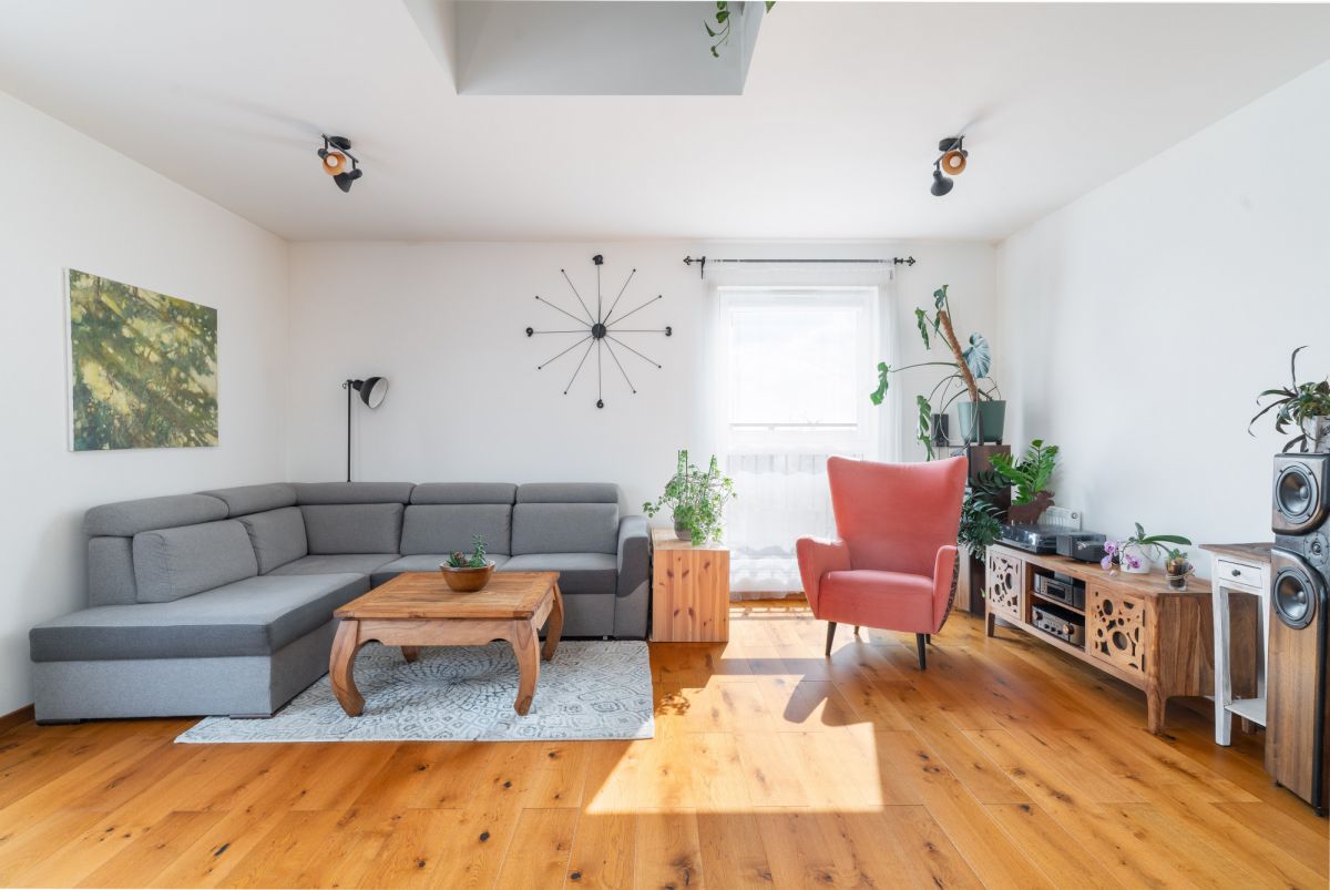 Dwa Poziomy | Trzy Strony Świata | 4 Pokoje