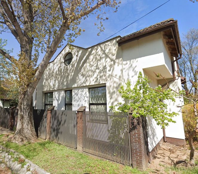 Trzykondygnacyjny Budynek 507 m² – Atrakcyjna Cena