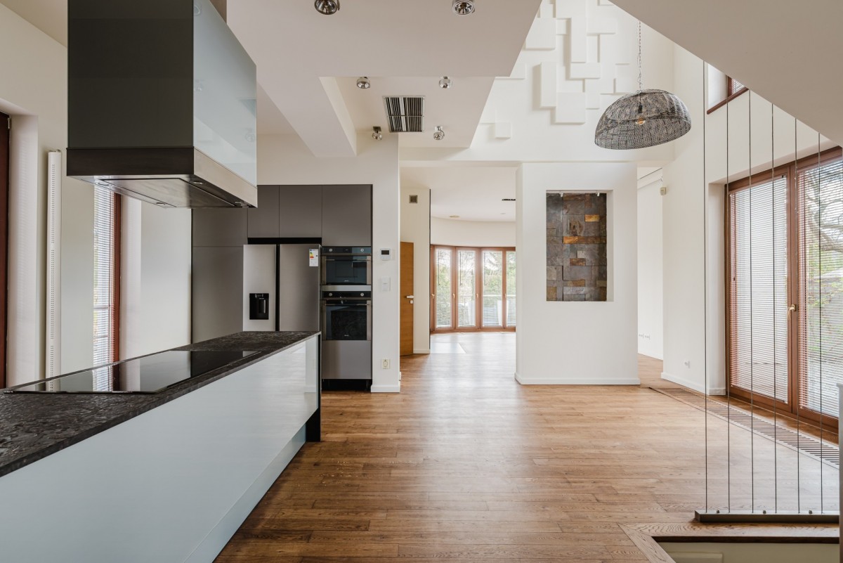 Rezydencja z basenem Wilanów Królewski – Biedronki