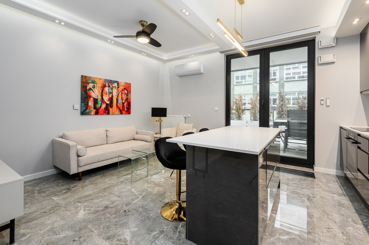 Przestronny 3-pokojowy apartament z dużym tarasem