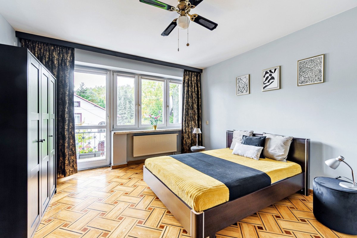 Wołomin/blisko Galerii/4 sypialnie/garaż/2 balkony