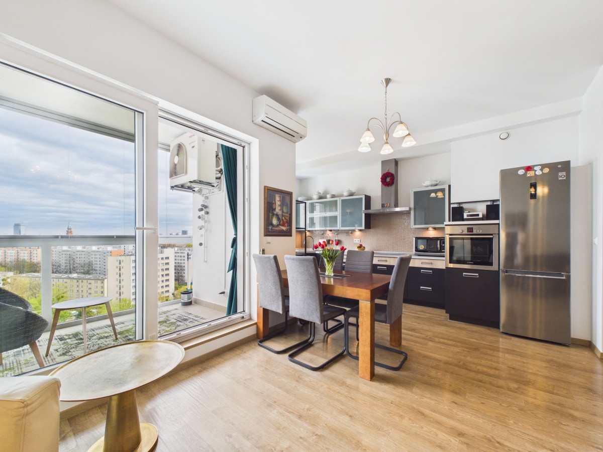 2 pokoje, 13. piętro; cisza i panorama Warszawy