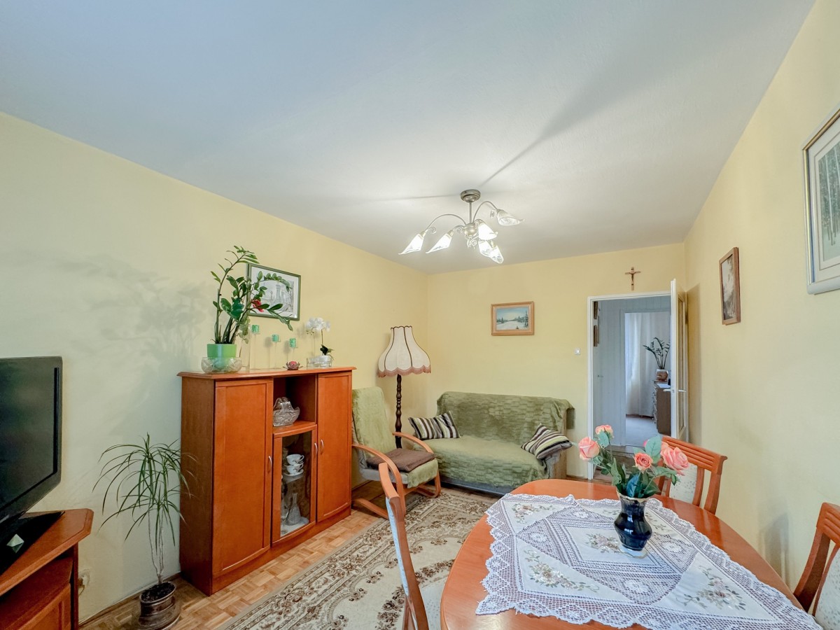 47,5m2 | rozkładowe | dwustronne | 3p | Metro 600m