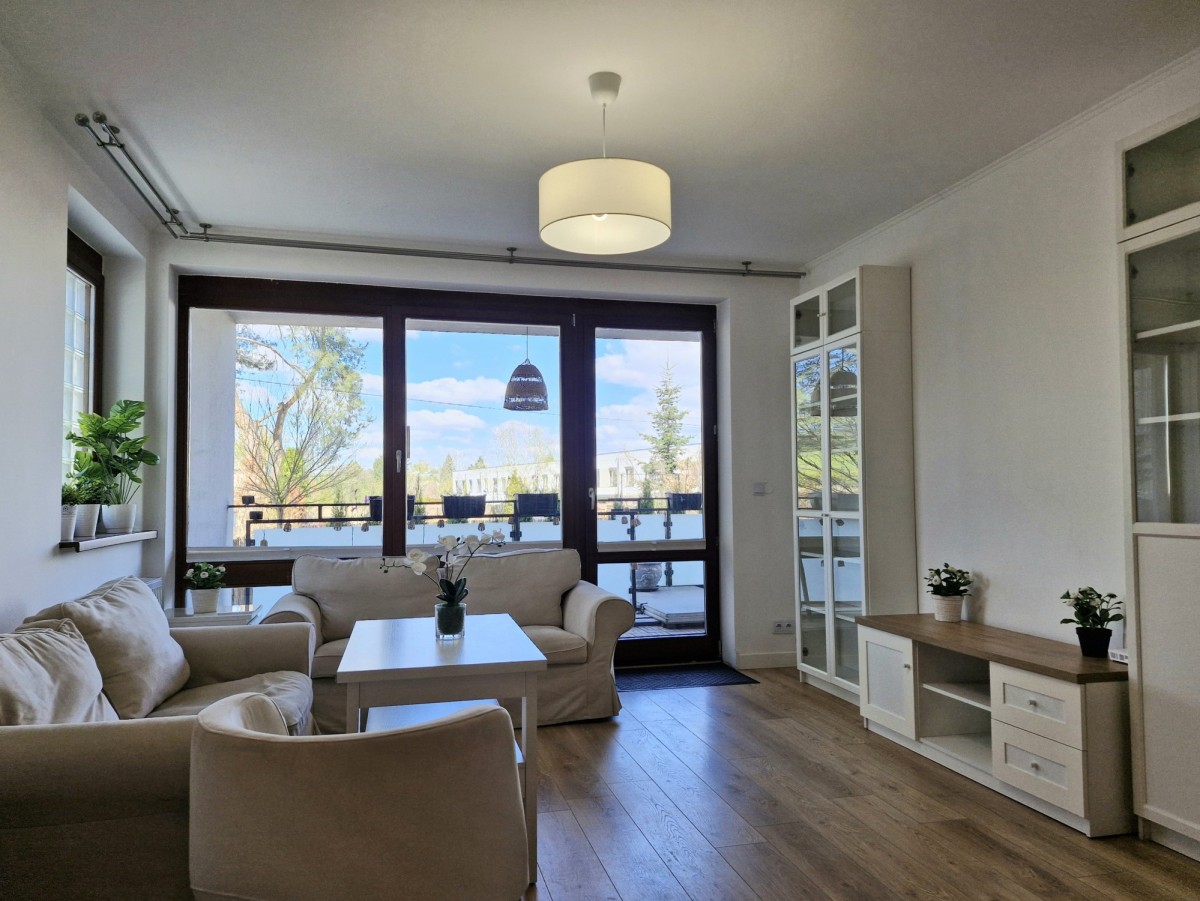Apartament/ogród i garaże/blisko Lasu Kabackiego