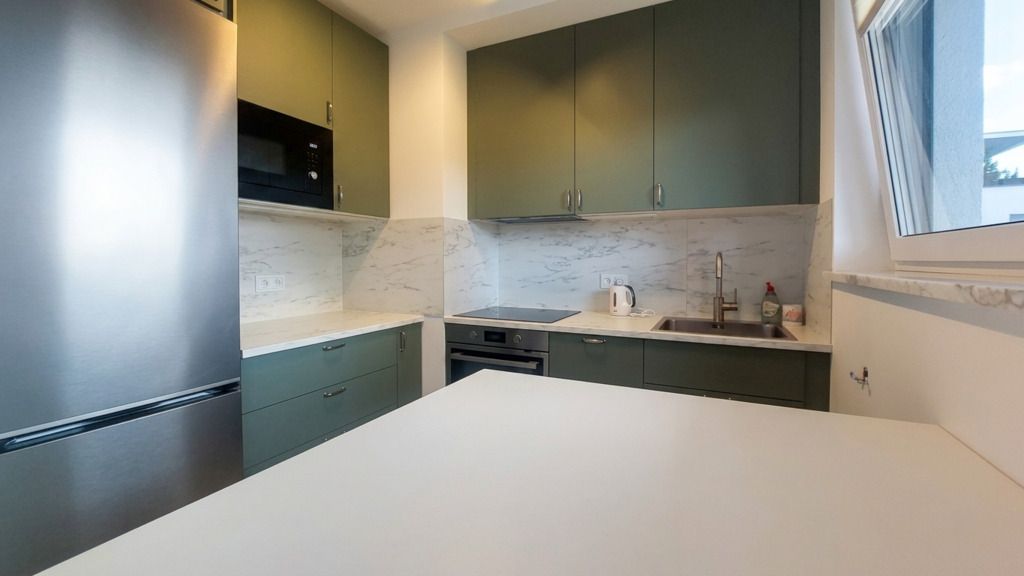 Sprawdź>>> świeżo umeblowane, balkon 48 m²