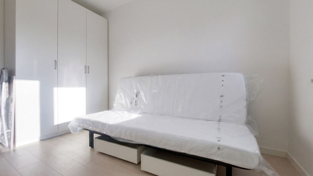 25502122