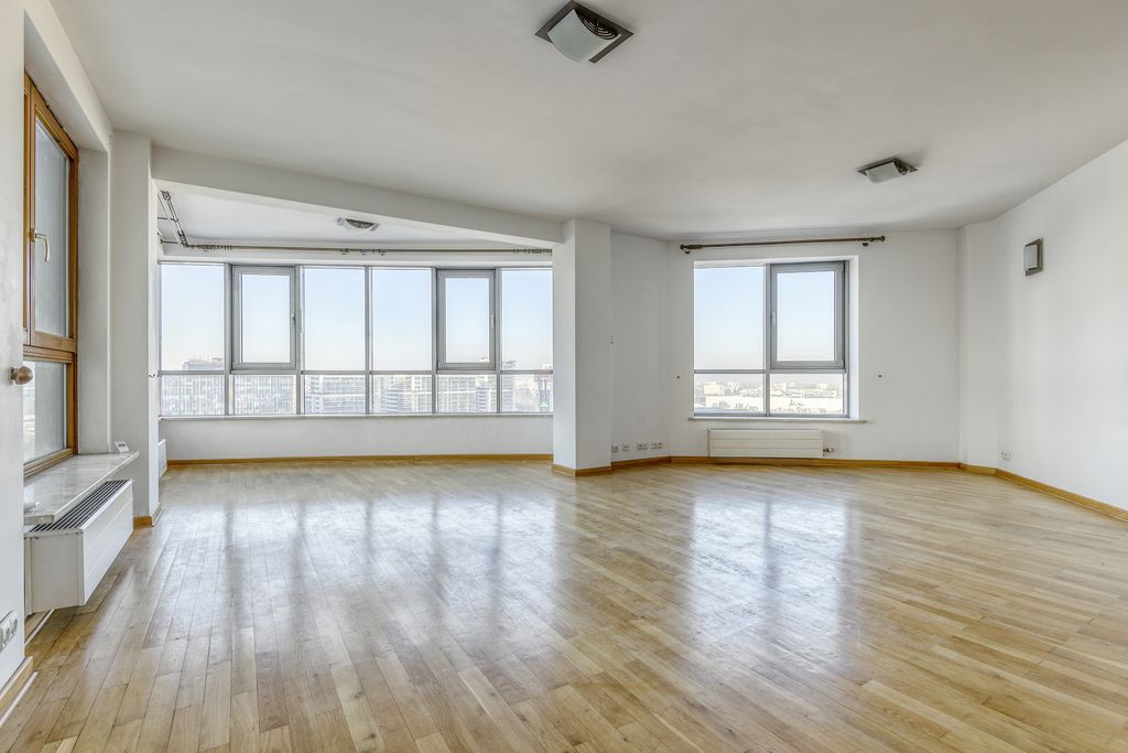 Apartament ze wspaniałym widokiem na Muranowie.