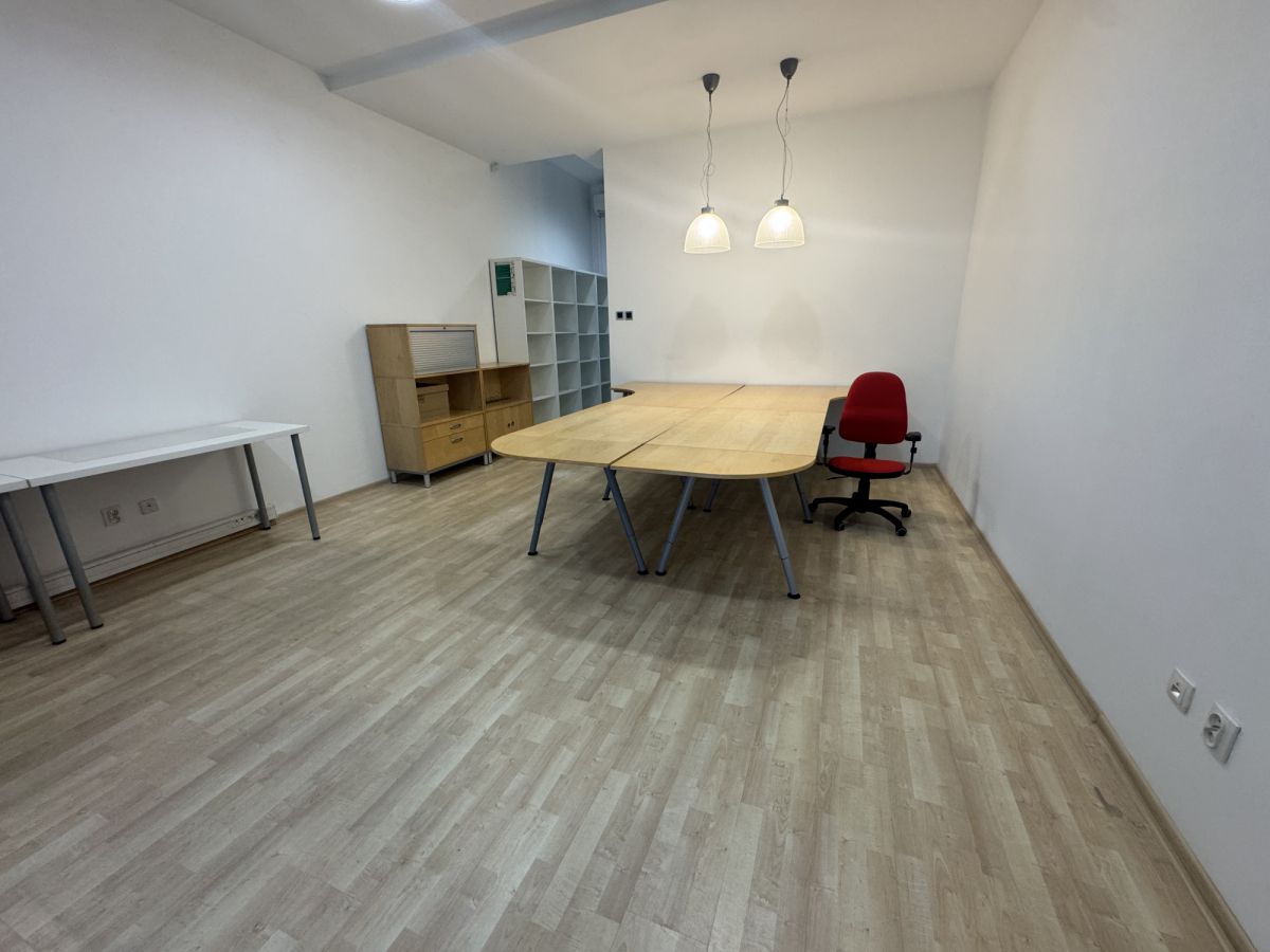 Lokal na wynajem blisko metra Wilanowska