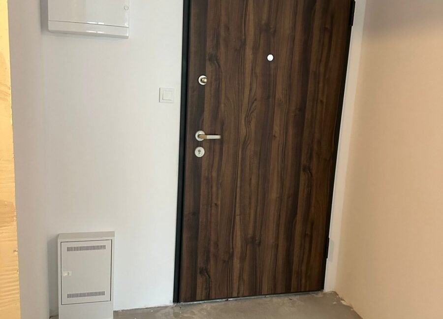 24678665