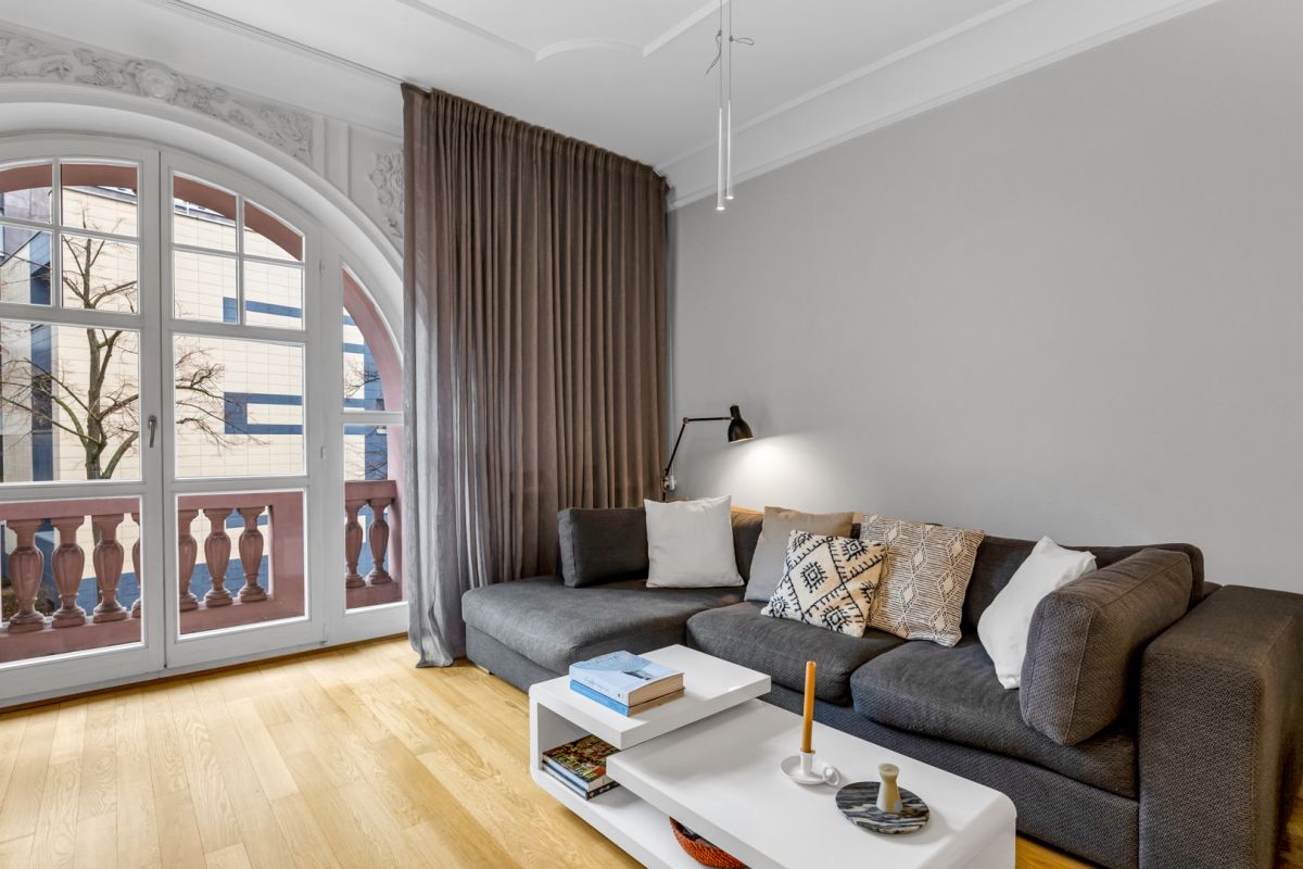 Apartament w zabytkowej kamienicy na Flory