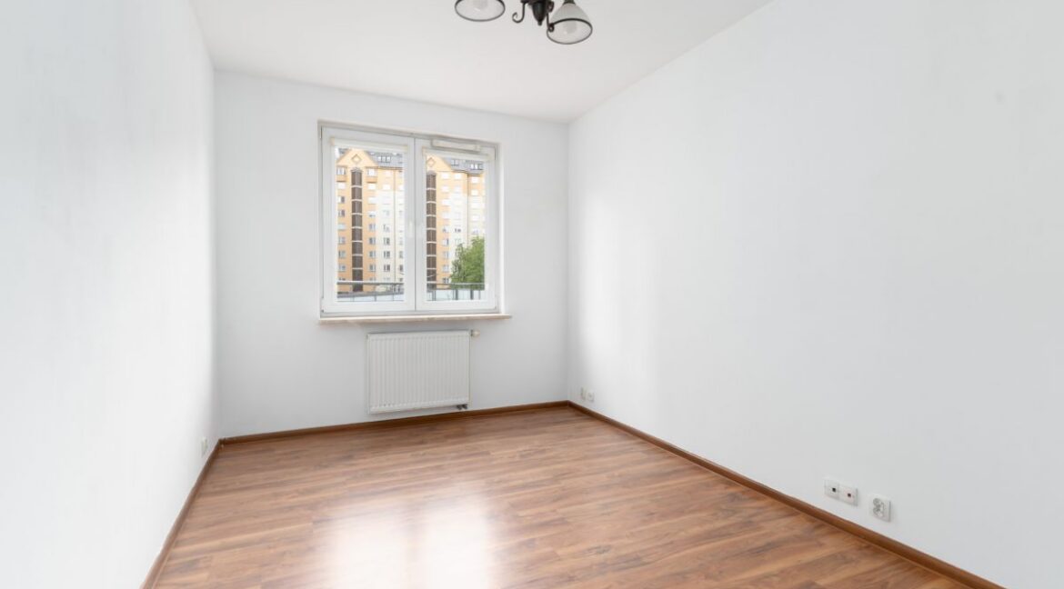 25628066