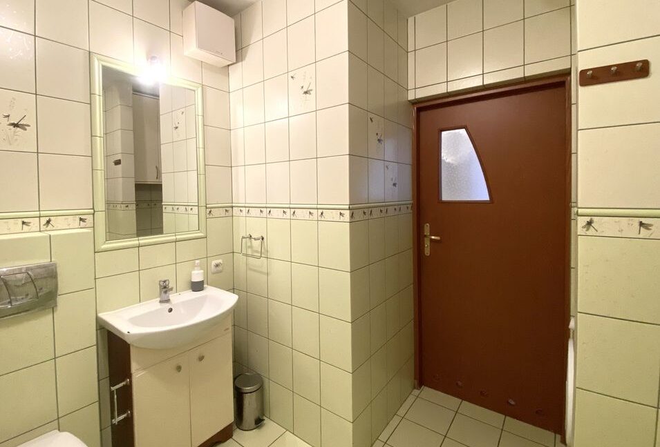 25697755