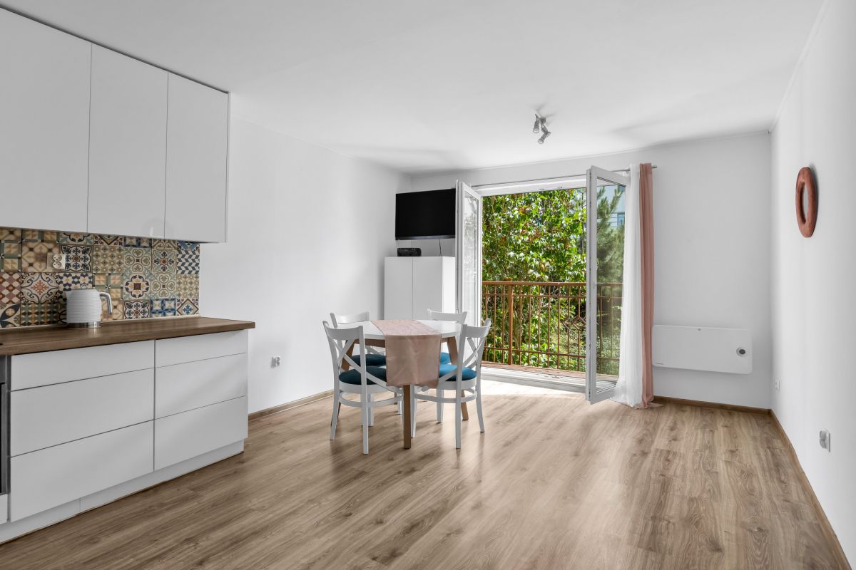 3 pokoje, 52m2 + ogródek