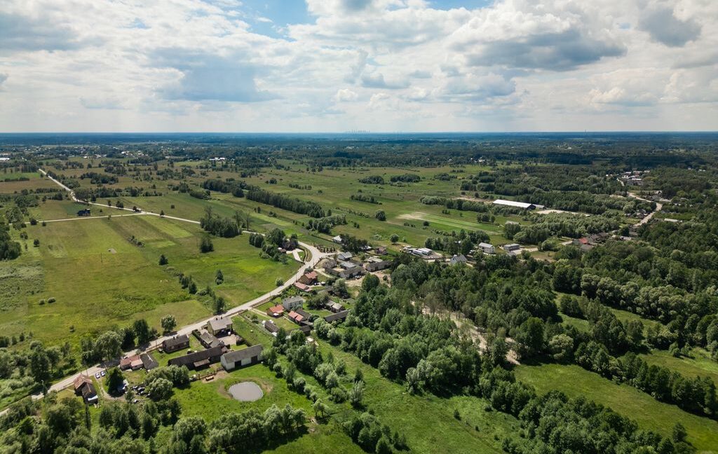 26115604