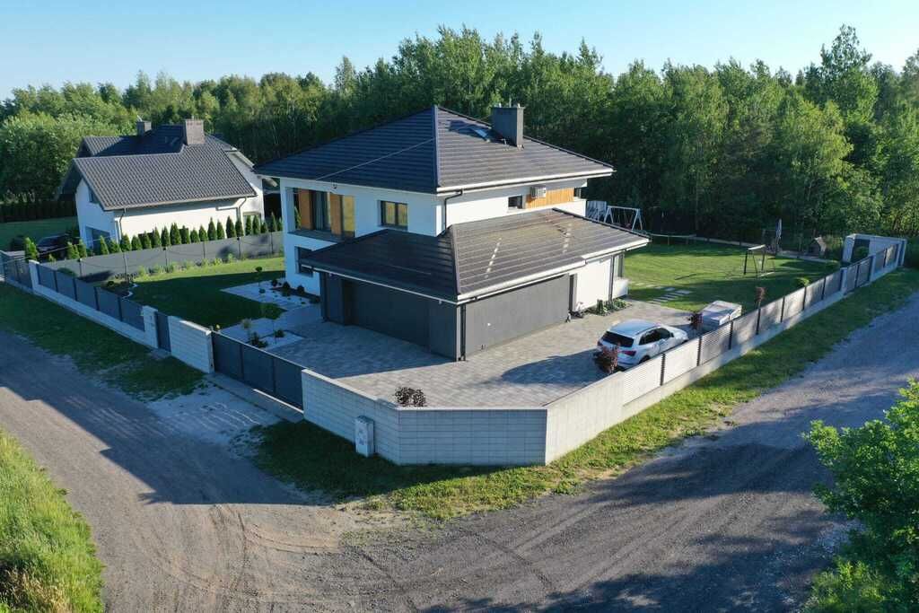 Luksusowy dom przy lesie – Dębe Wielkie – 249 m2
