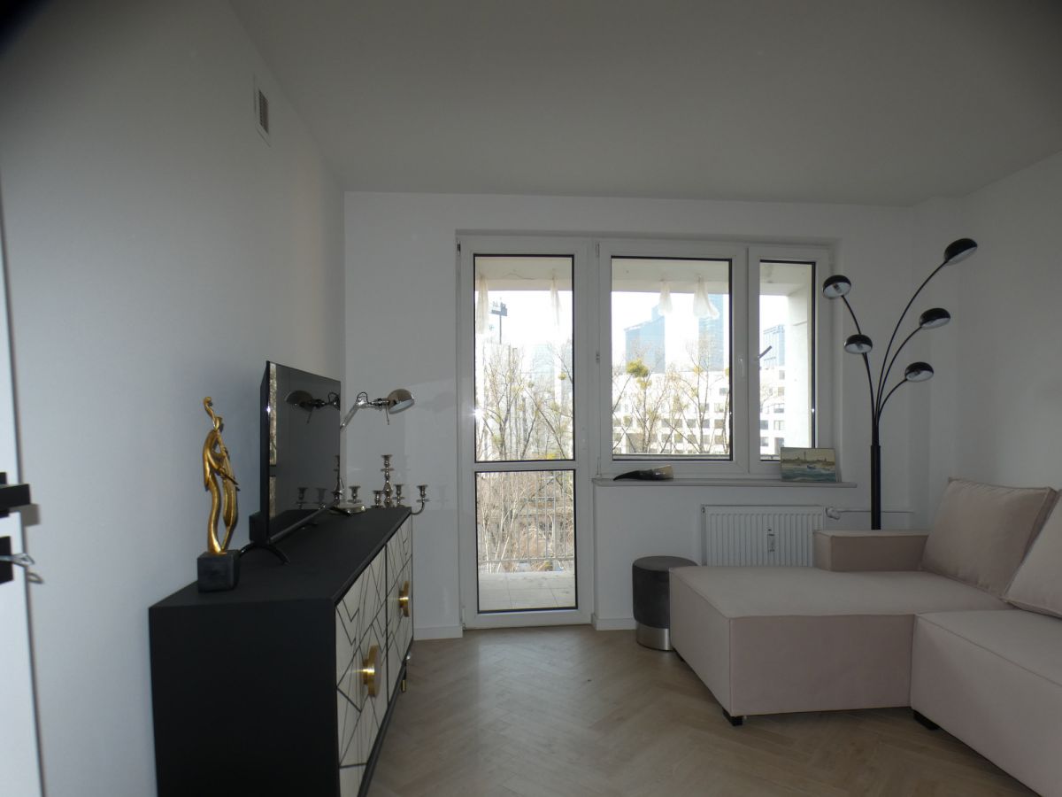Ładny 2 pokojowy  apartament  w Centrum Warszawy