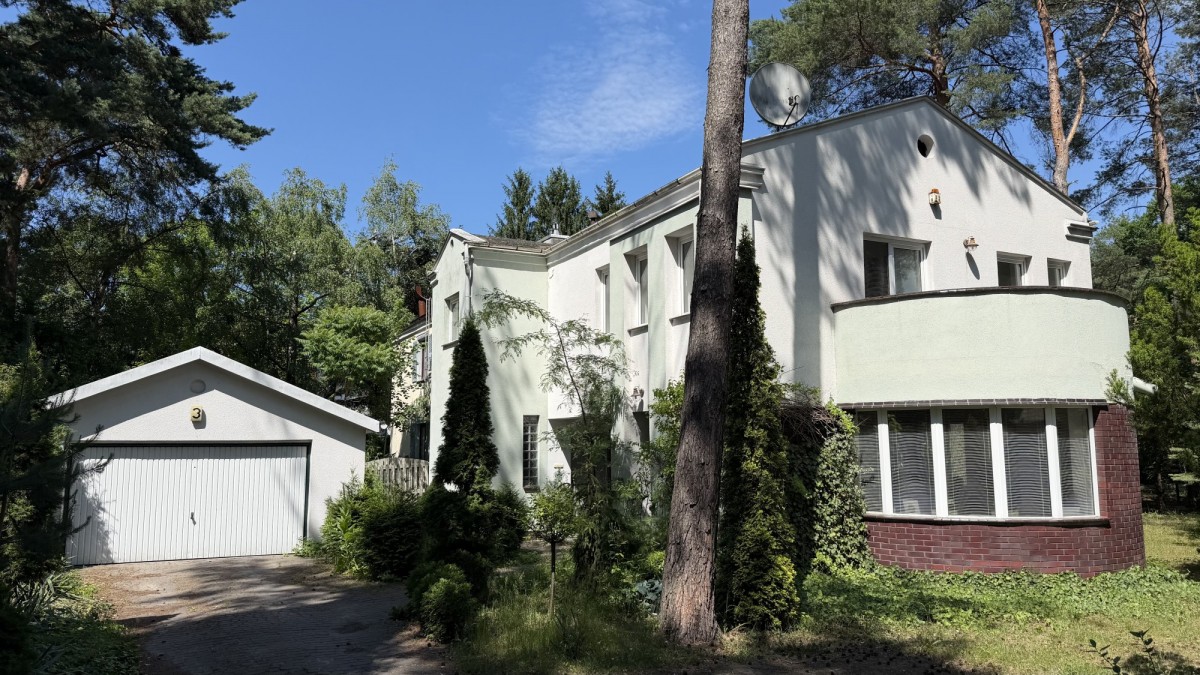Dom w Konstancinie – Jeziornie, bliźniak Strefa A