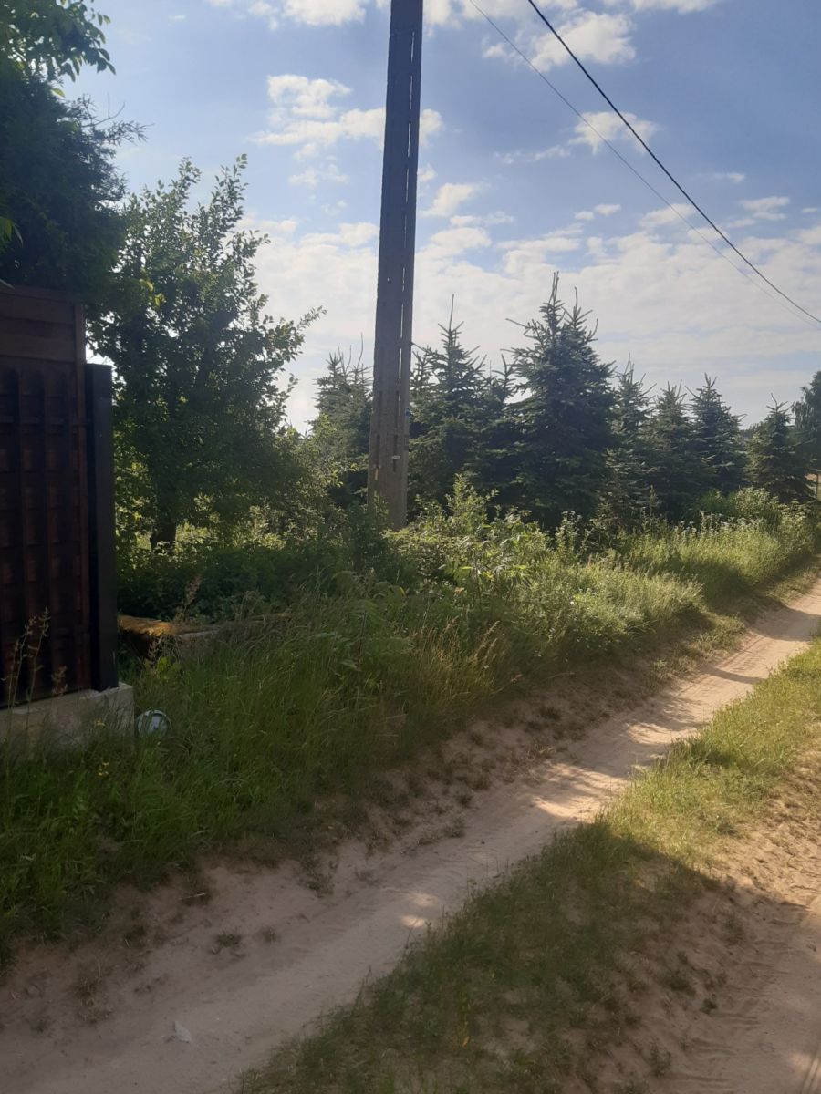 Stare Zawady, 1800m2, działka w kształcie trapezu.