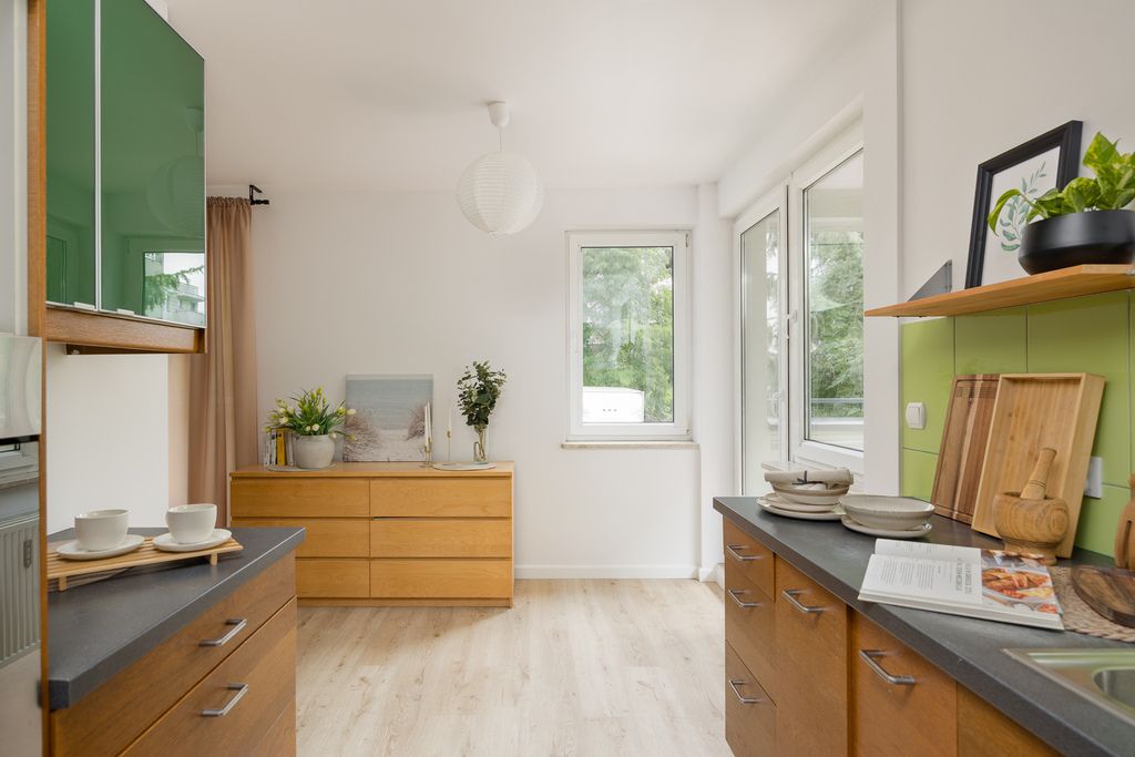 3 pokoje  54,6 m²  3 balkony  Garaż  Białołęka