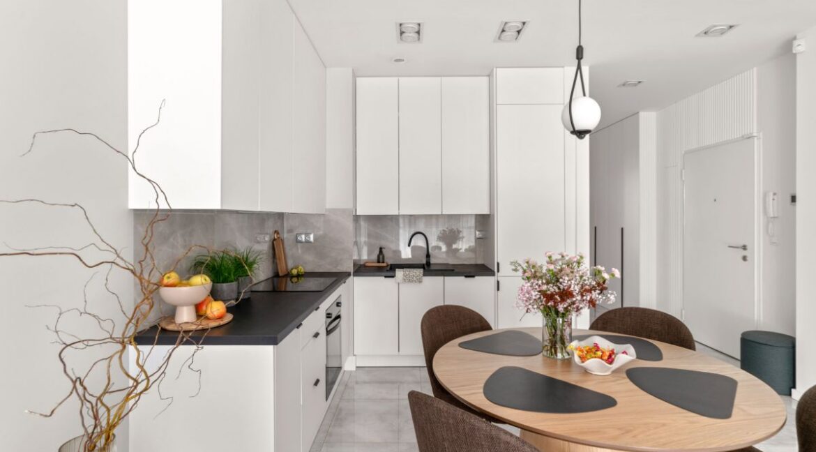 25982784