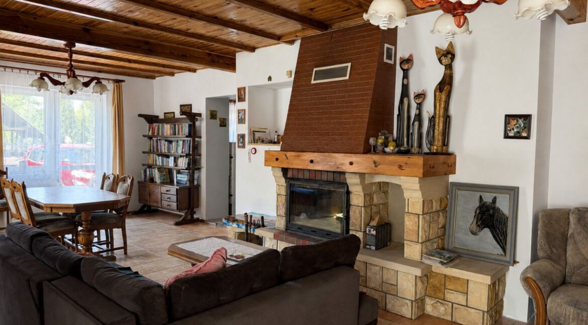 25986308