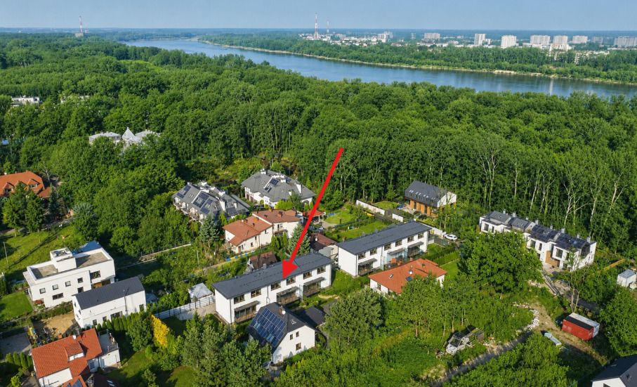 Cisza i zieleń przy metrze – rodzinny segment