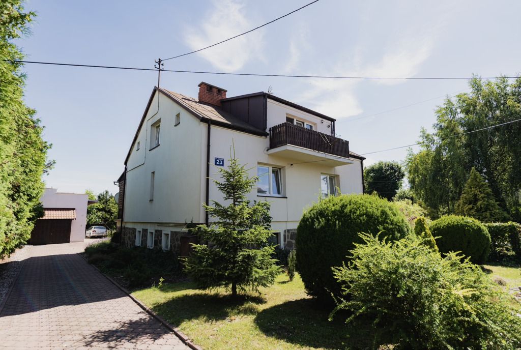 Dom dla dwóch pokoleń lub pod inwestycję • Piękna