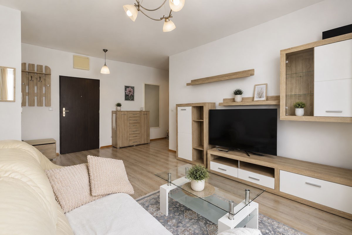 3 pok. | 1 piętro | balkon + msc. post | Włochy