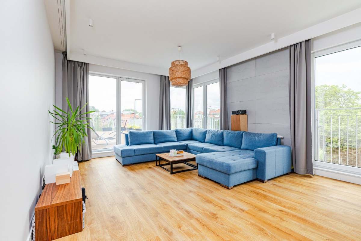 Ochota | 3 sypialnie | taras 80 m2 | 2 x garaż
