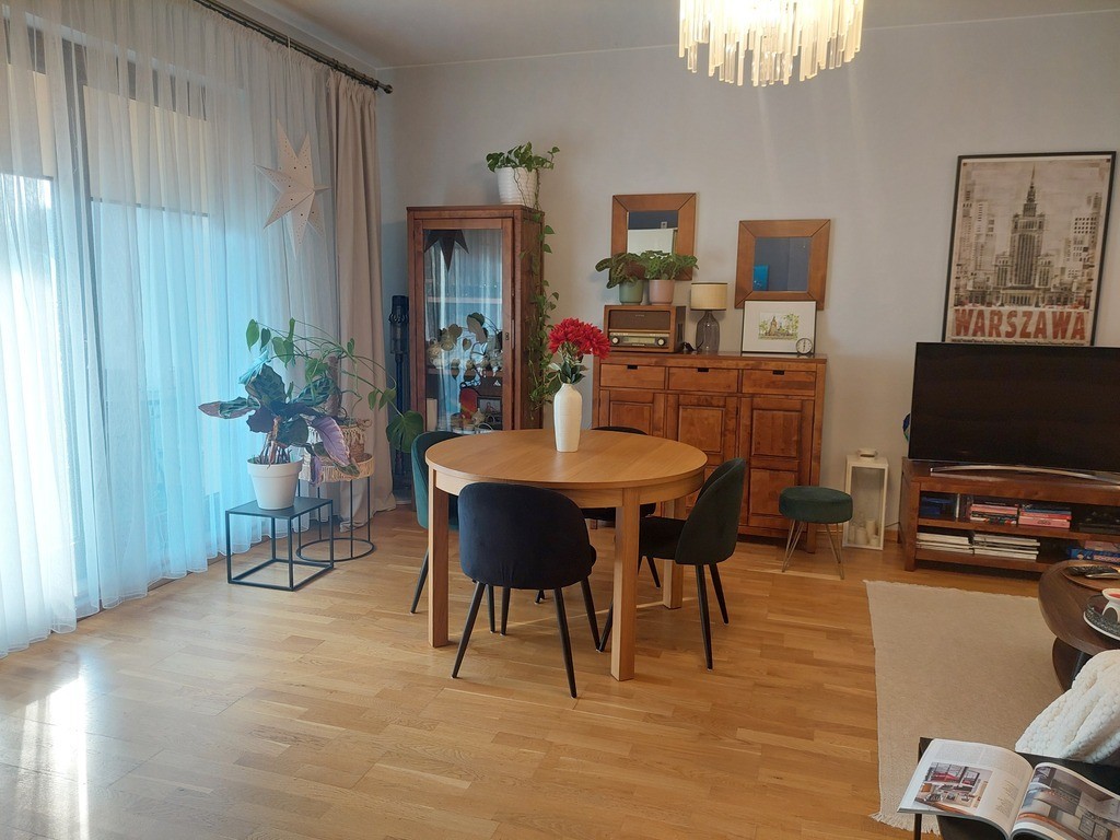 ZOBACZ >>>Ustawne 4 pokoje, balkon, winda