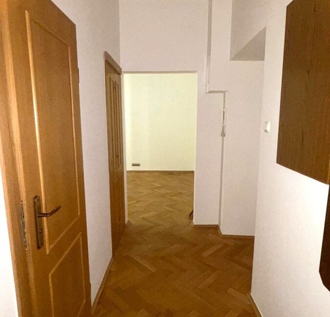 26158977