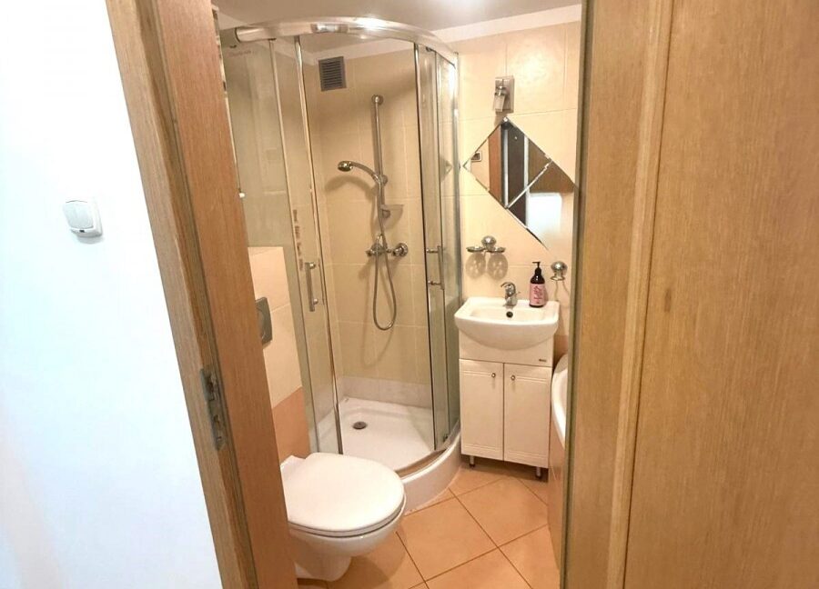 26158984