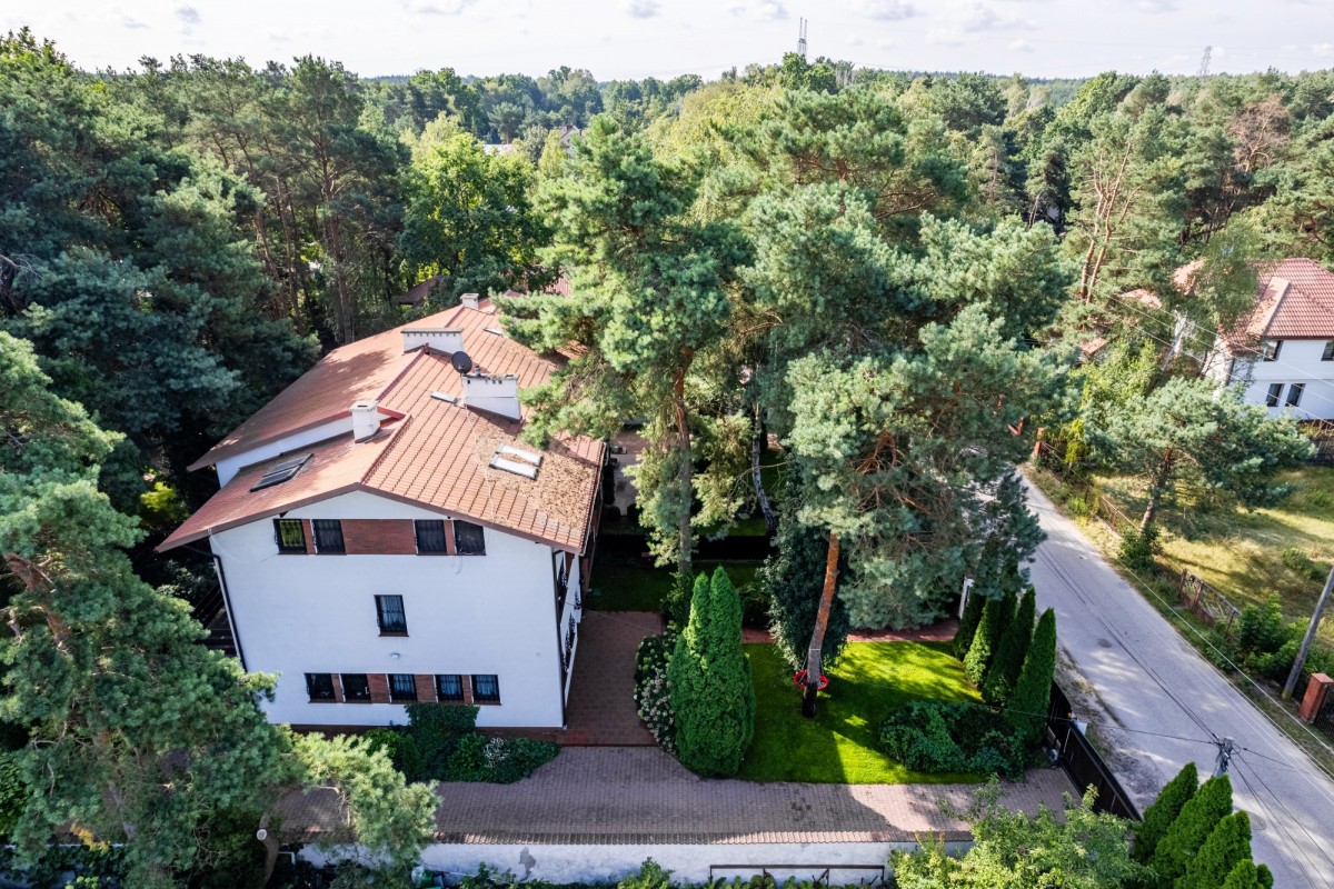 Bliźniak w Sulejówku 204,8 m2, działka 869 m2