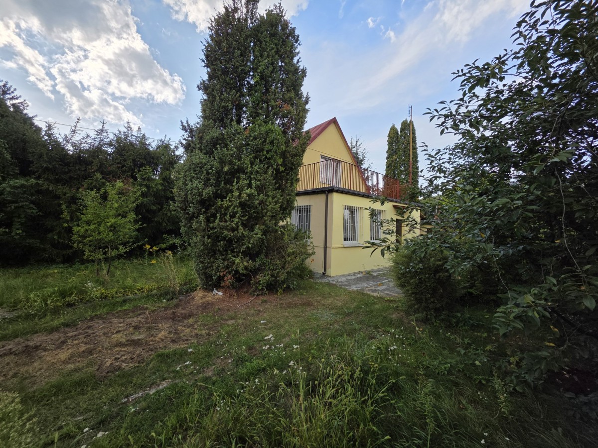 Połowa bliźniaka do remontu – Falenica