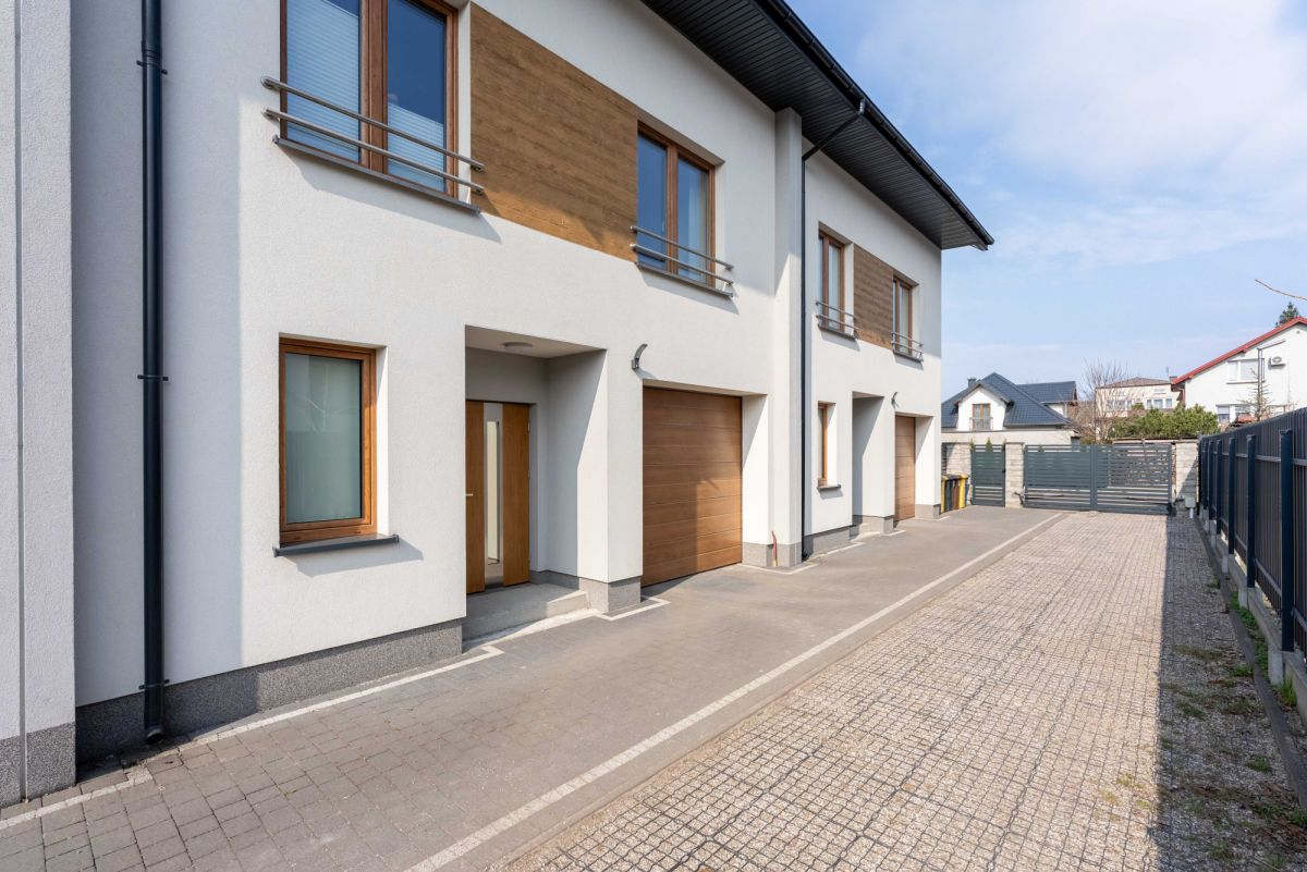 Segment 183 m² gotowy do zamieszkania w Ząbkach