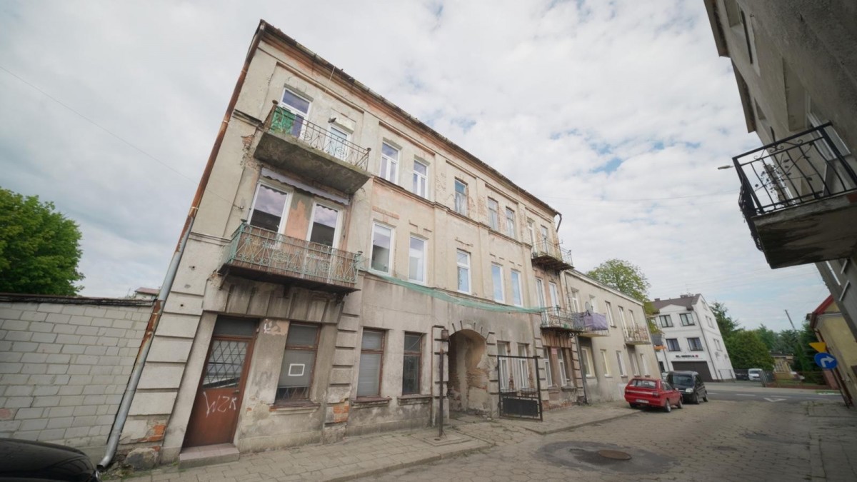 Kamienica w ścisłym centrum Wołomina