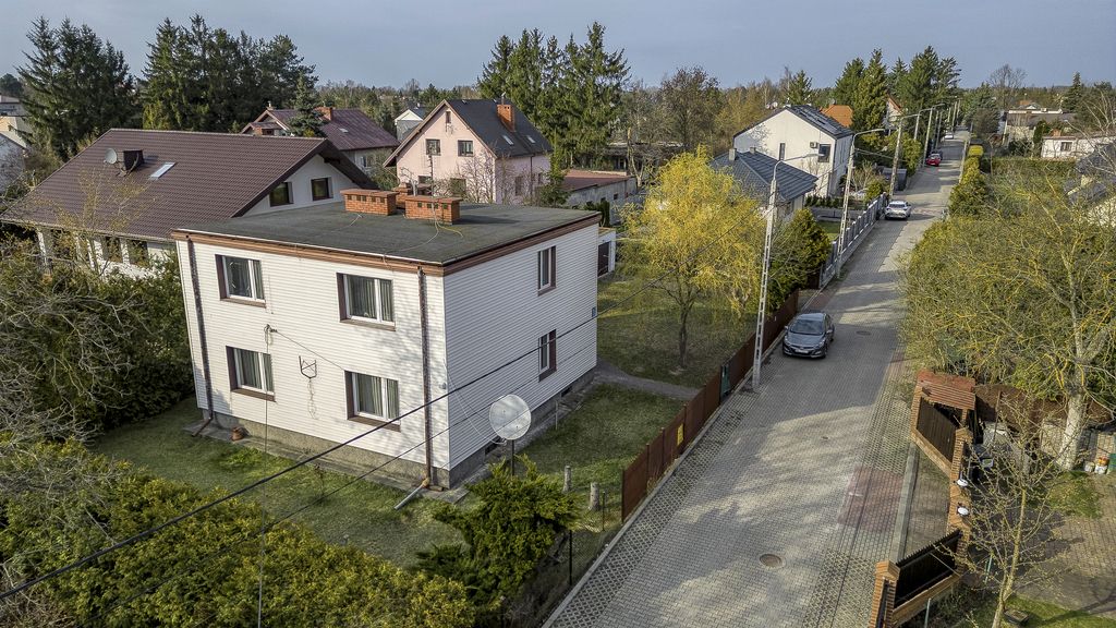 Dom na pięknej działce – Kiełpin gm. Łomianki