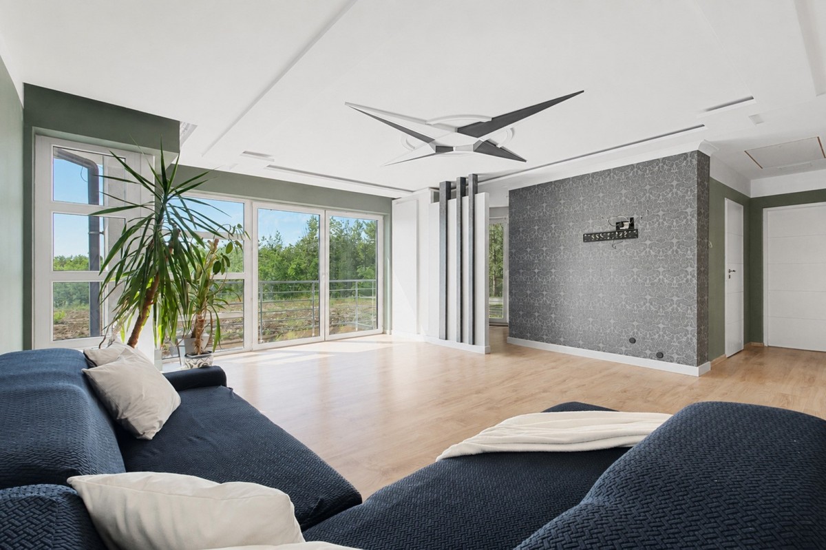 Dom wśród sosen | działka 1815 m² | 5 pokoi