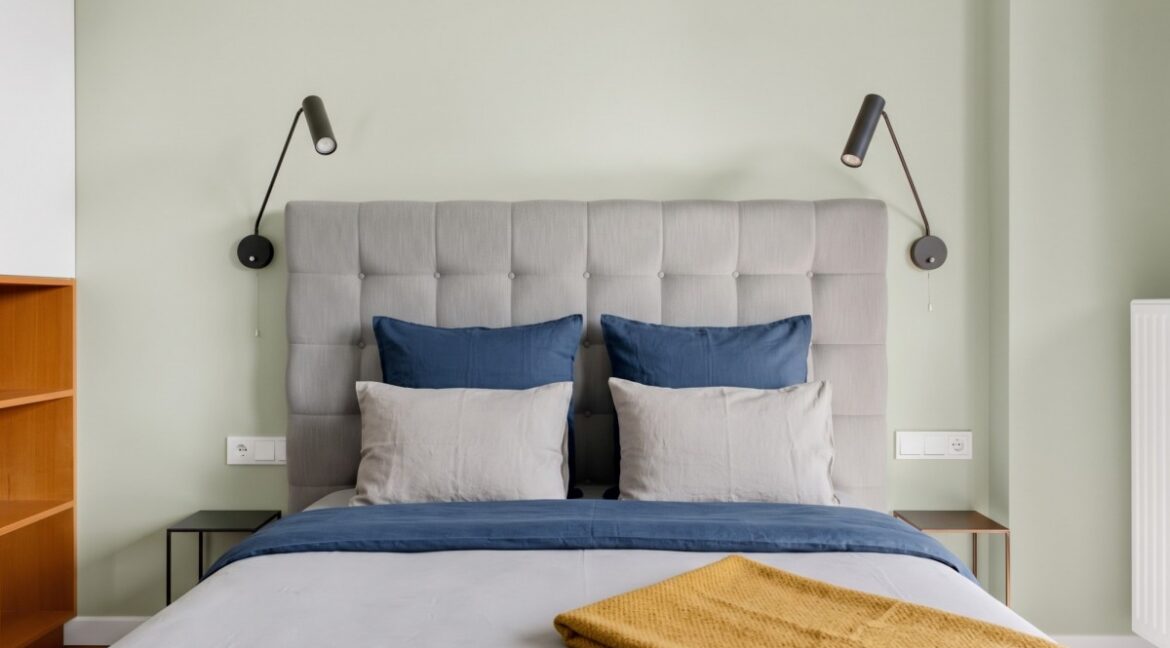 26571245