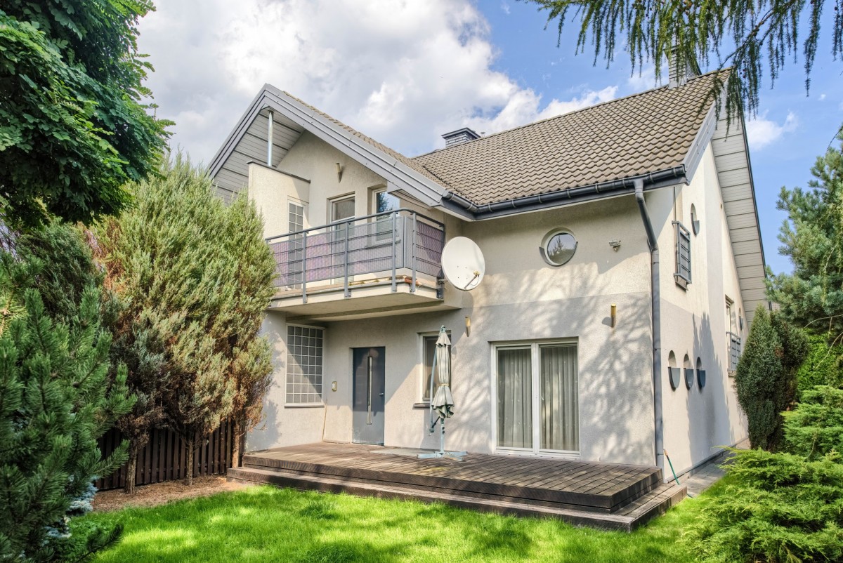 Wawer ul. Nad Wisłą dom 170 m2 działka 378 m2