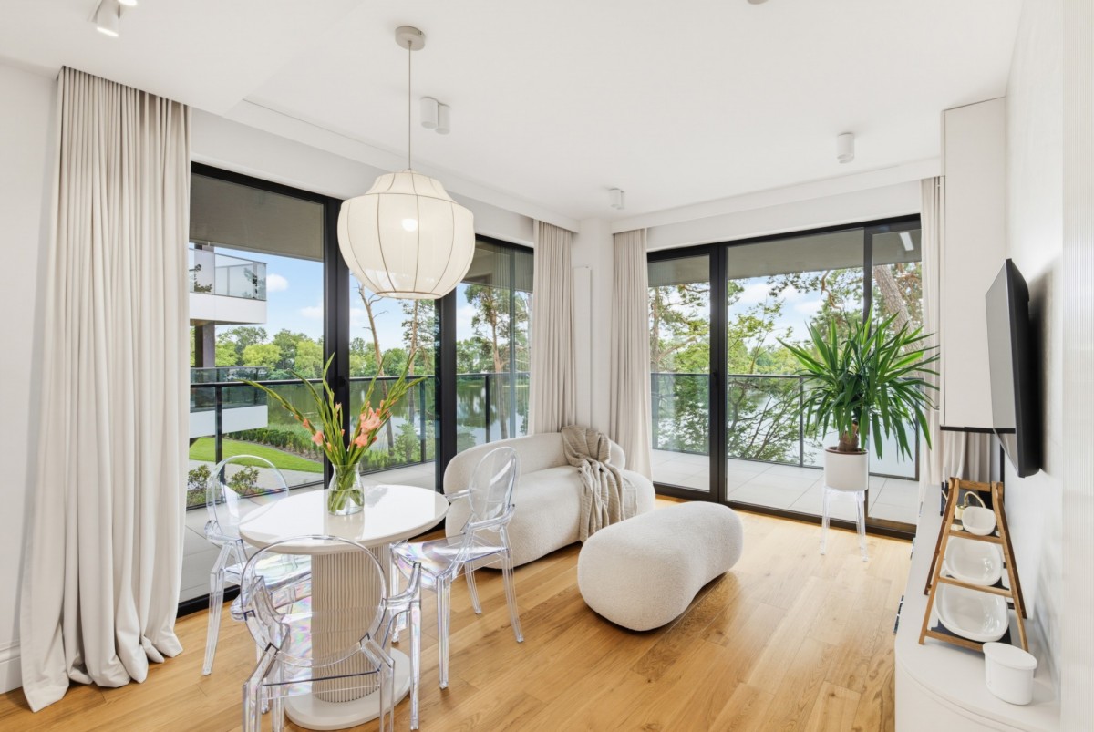 Apartament z widokiem na wodę |duży taras| Zegrze